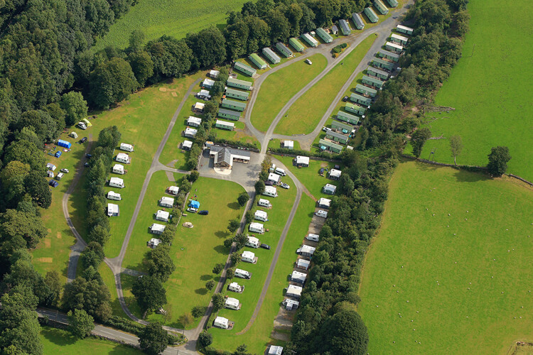Dolgamedd Camping & Caravan Park - Image 1 - UK Tourism Online