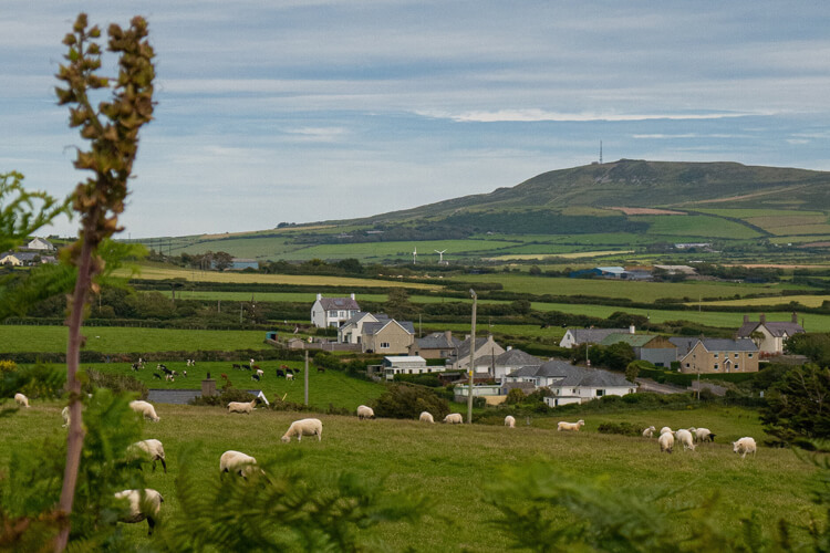 Dwyros Campsite - Image 3 - UK Tourism Online