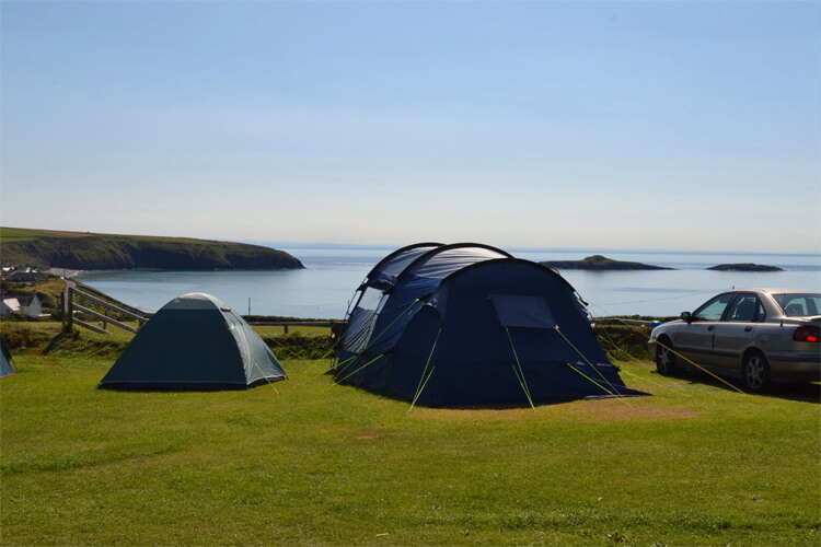Dwyros Campsite - Image 4 - UK Tourism Online
