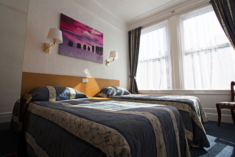 Evans Hotel - Image 3 - UK Tourism Online