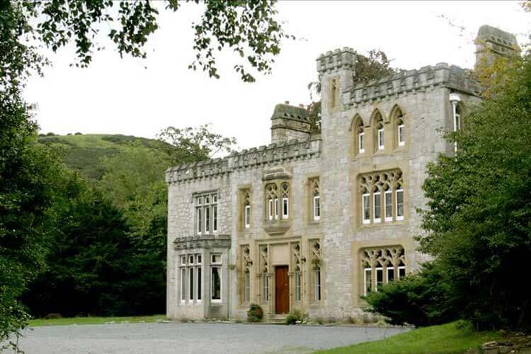 Ffarm Country House - Image 2 - UK Tourism Online