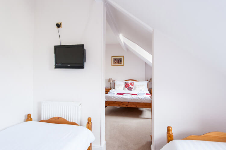 Glascoed Guest House - Image 5 - UK Tourism Online