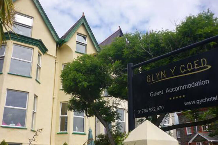 Glyn Y Coed Hotel - Image 1 - UK Tourism Online