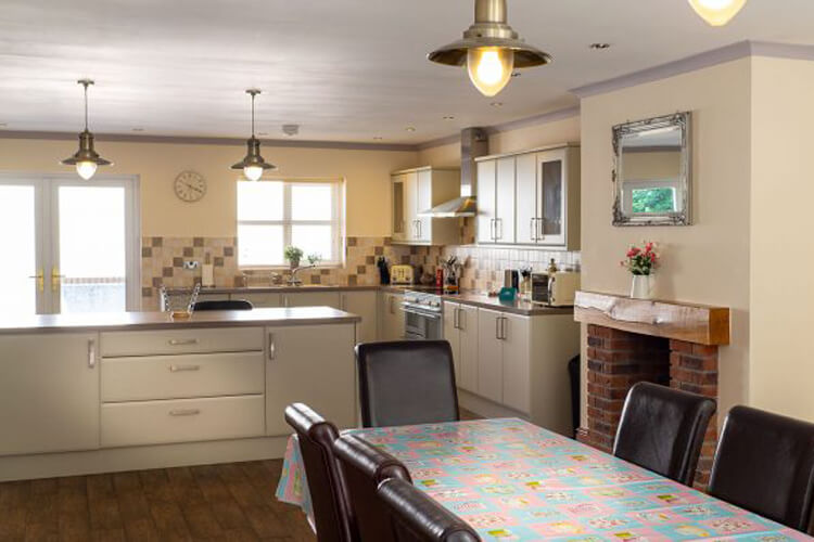 Graiglwyd Holiday Cottages - Image 2 - UK Tourism Online