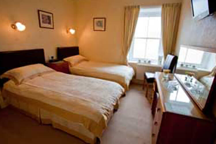 Gwrach Ynys Country Guest House - Image 3 - UK Tourism Online