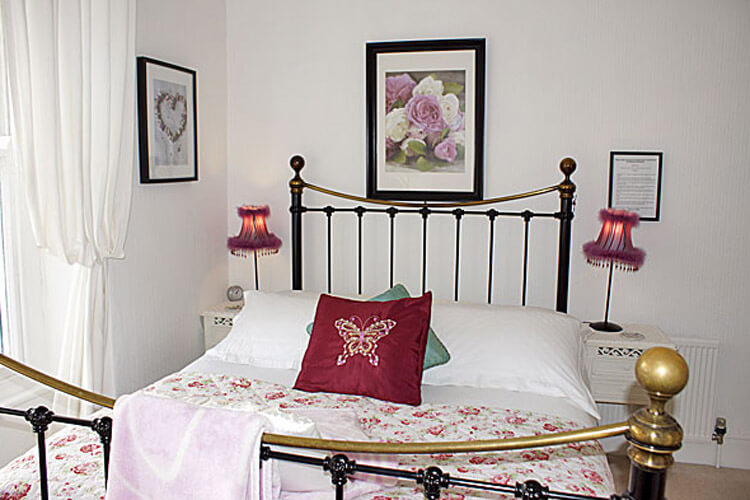 Gwynfryn Bed Breakfast Guest House - Image 2 - UK Tourism Online