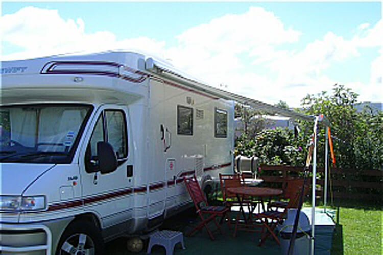 Henllys Farm Camping and Touring - Image 2 - UK Tourism Online
