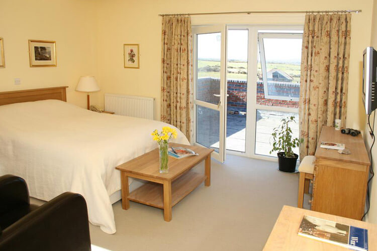 Hotel Cymyran - Image 2 - UK Tourism Online