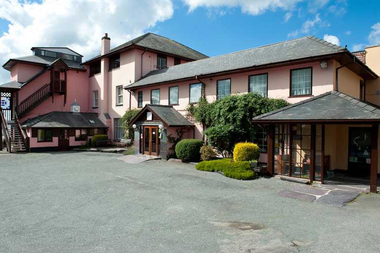 Hotel Port Dinorwic - Image 1 - UK Tourism Online