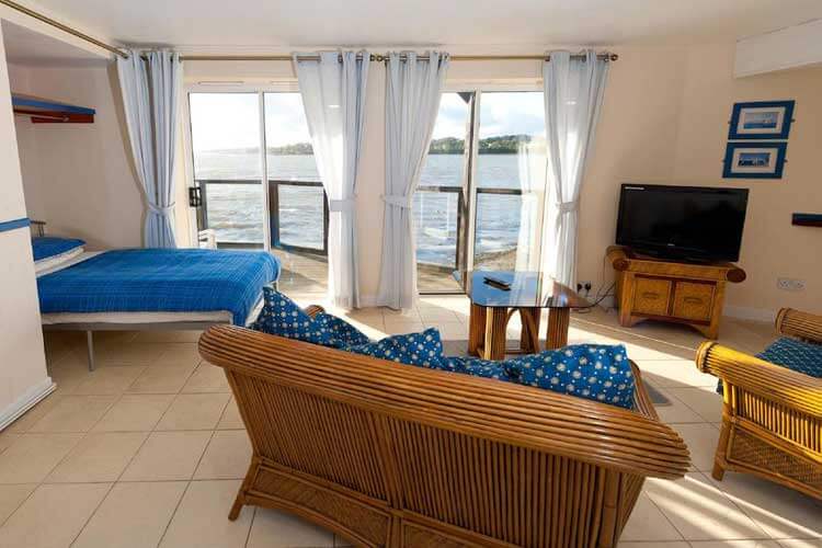 Hotel Port Dinorwic - Image 2 - UK Tourism Online