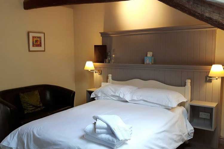 Llwyndu Farmhouse Hotel - Image 2 - UK Tourism Online