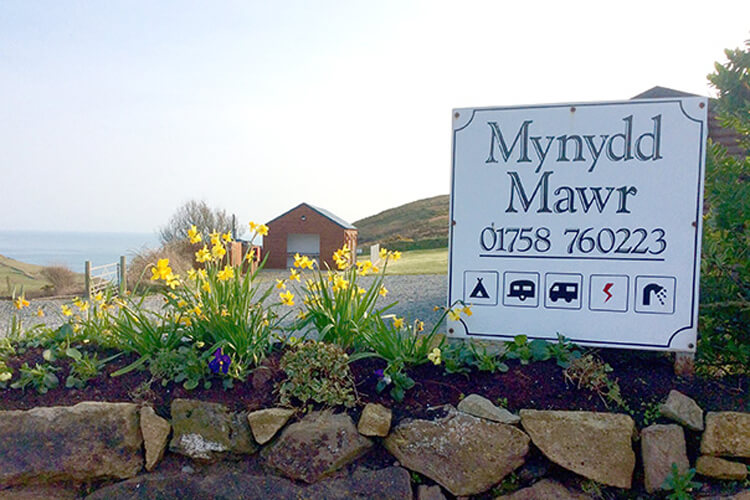 Mynydd Mawr Caravan & Camping Site - Image 1 - UK Tourism Online