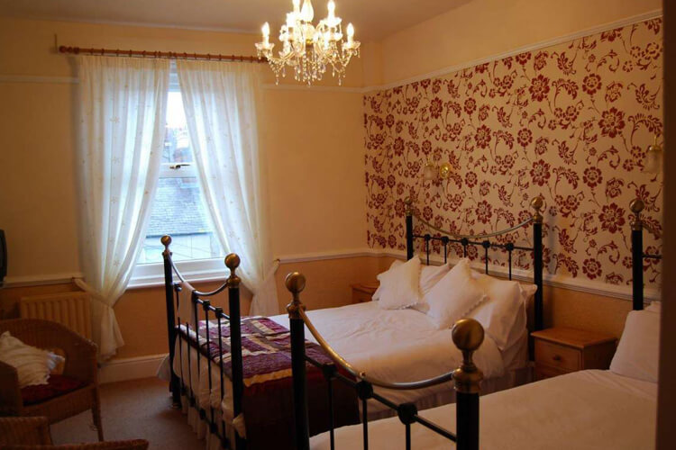 No 9 Guest House - Image 5 - UK Tourism Online