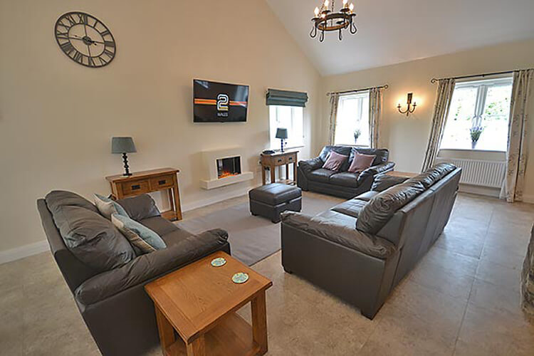 Pont y Garth Holiday Cottages - Image 3 - UK Tourism Online