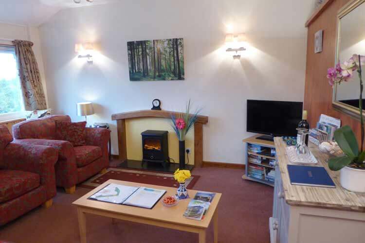 Rhosgyll Fawr Cottages - Image 2 - UK Tourism Online