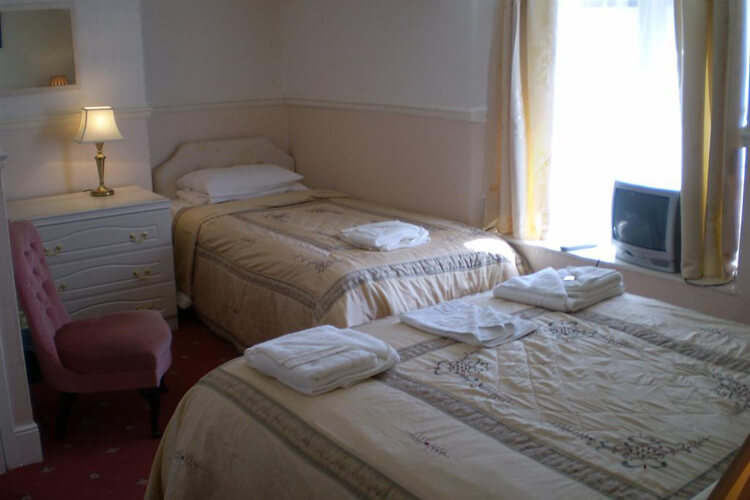 Seaclyffe Hotel - Image 4 - UK Tourism Online