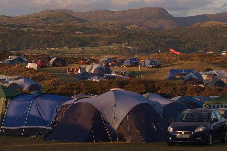 Shell Island Camp Site - Image 2 - UK Tourism Online