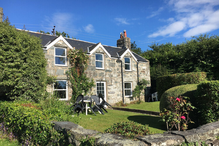 Talwrn Bach Farmhouse and Cottages - Image 1 - UK Tourism Online