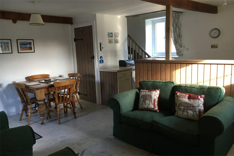 Talwrn Bach Farmhouse and Cottages - Image 4 - UK Tourism Online