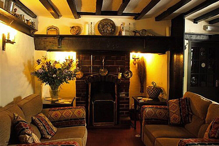 The Hawk And Buckle Inn - Image 2 - UK Tourism Online