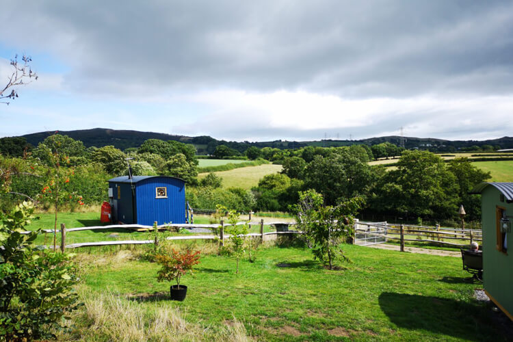 Shepherds Hideaway - Image 1 - UK Tourism Online