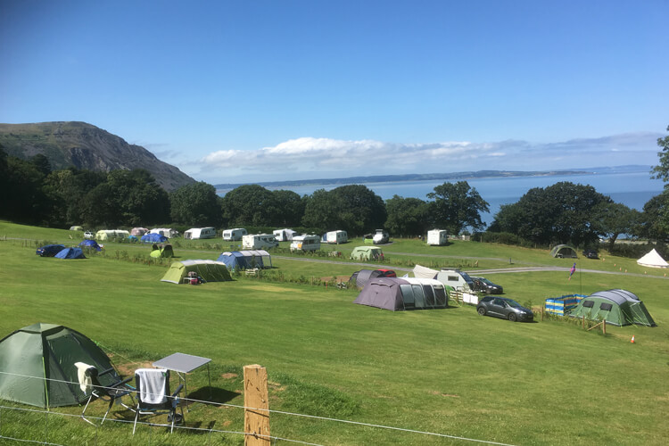 Trwyn-yr-Wylfa Camping Site - Image 2 - UK Tourism Online