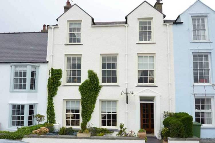 Ty Anne Guest House - Image 1 - UK Tourism Online