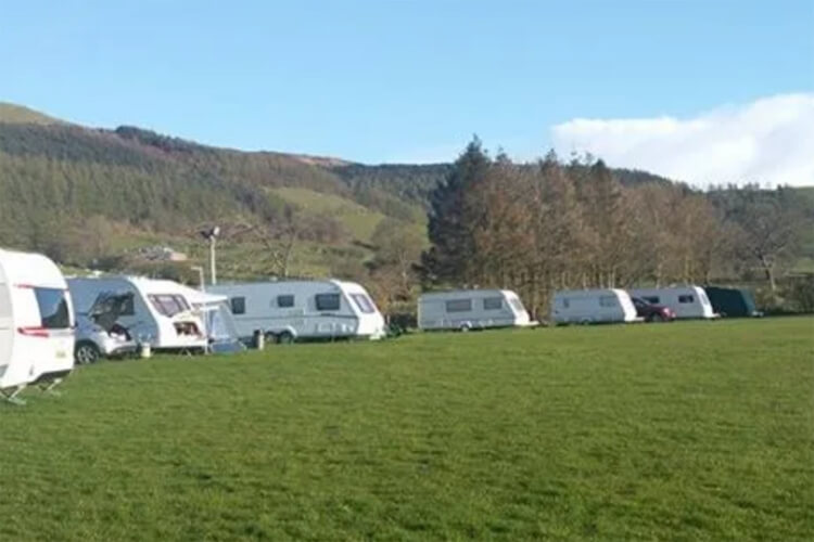 Ty Isaf Caravan and Camping Site - Image 1 - UK Tourism Online