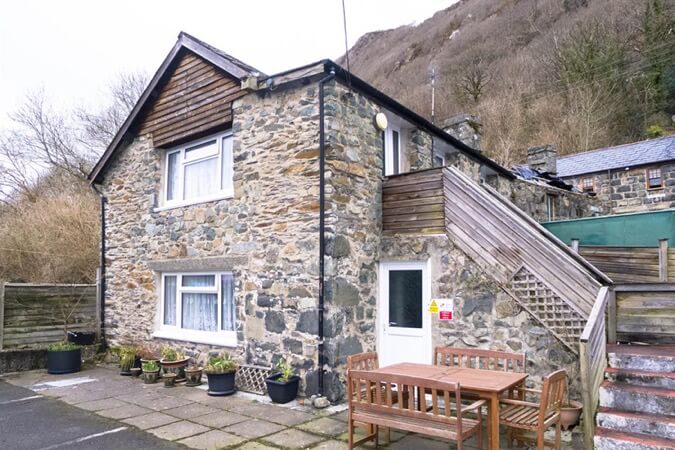 Ty Newydd Holiday Apartments Thumbnail | Porthmadog - North Wales | UK Tourism Online