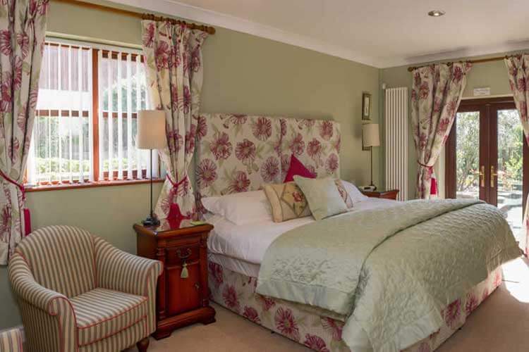 Tyn Rhos Country House Hotel - Image 1 - UK Tourism Online