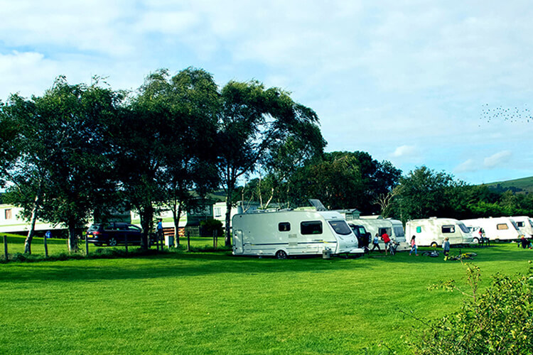 Waenfach Caravan Park - Image 3 - UK Tourism Online