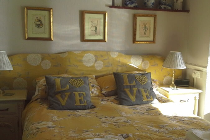 Whitefriars Bed & Breakfast Thumbnail | Llandudno - North Wales | UK Tourism Online