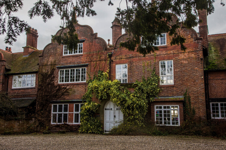 Worthenbury Manor - Image 1 - UK Tourism Online