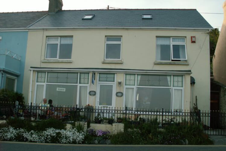 Beach Haven - Image 1 - UK Tourism Online
