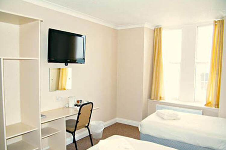 Clarence House Hotel - Image 3 - UK Tourism Online