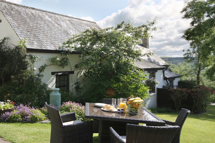 Clydey Country Cottages - Image 1 - UK Tourism Online