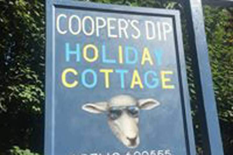 Coopers Dip Holiday Cottage - Image 1 - UK Tourism Online