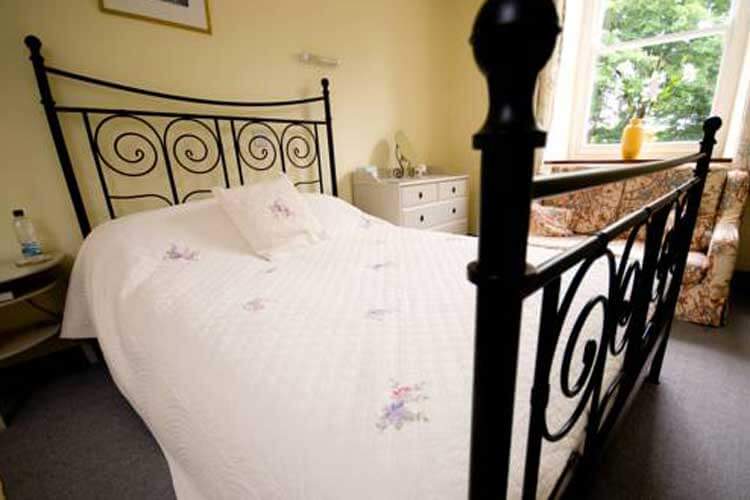 Cuffern Manor - Image 3 - UK Tourism Online