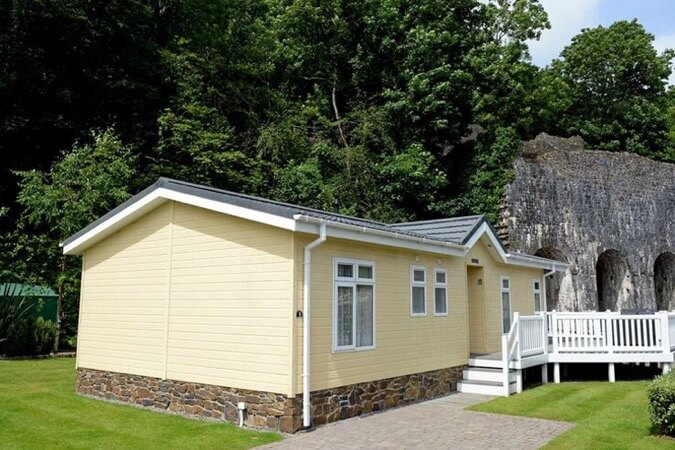 Dog Friendly Lodges Thumbnail | Saundersfoot - Pembrokeshire | UK Tourism Online