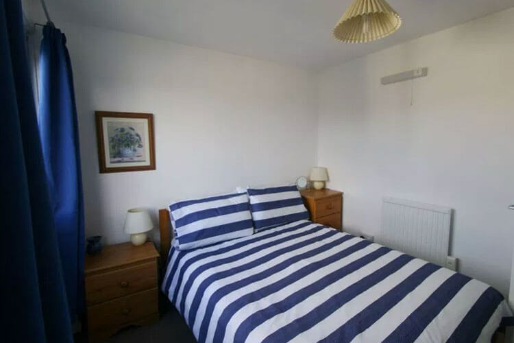 Freshwater Bay Holiday Cottages - Image 1 - UK Tourism Online