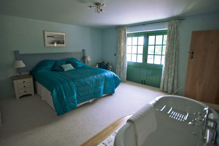 Glanafon Coach House - Image 3 - UK Tourism Online