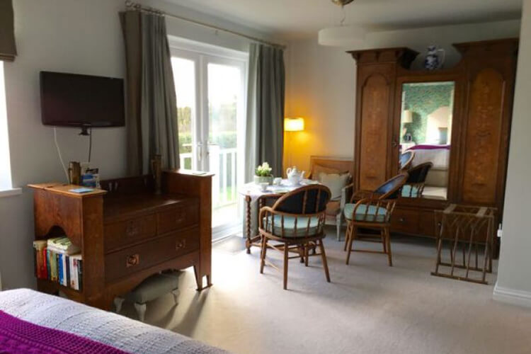 Gower View Luxury Bed & Breakfast - Image 3 - UK Tourism Online