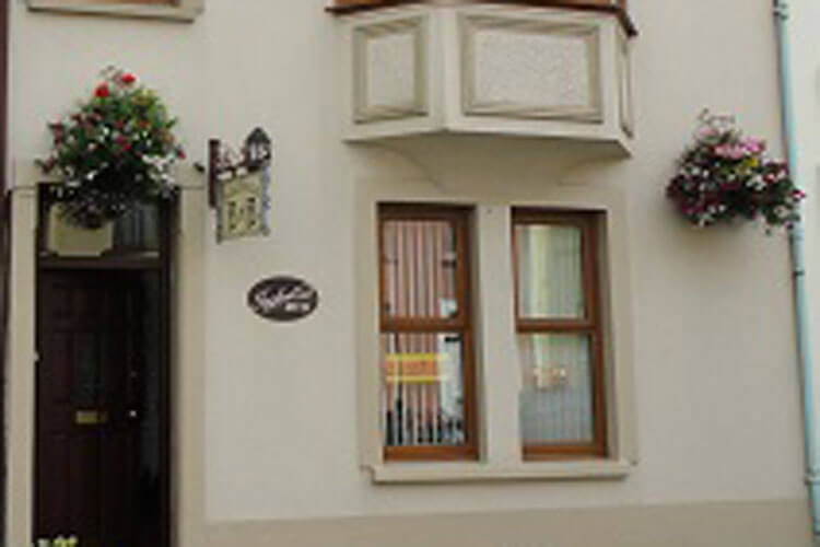 Inglewood Bed and Breakfast - Image 1 - UK Tourism Online