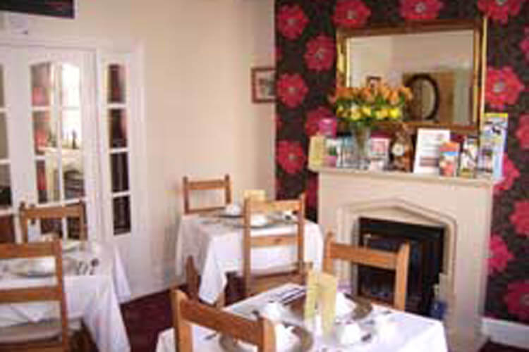 Langdon Villa Guest House - Image 5 - UK Tourism Online