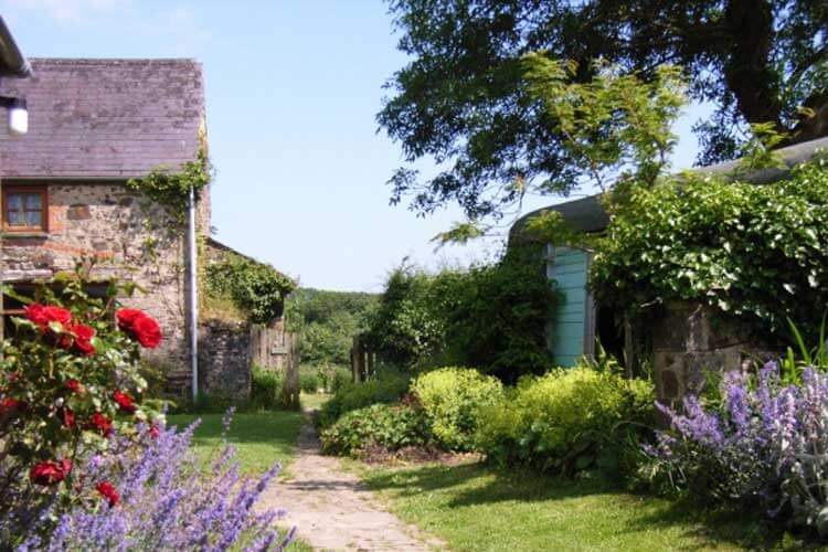 Little Loveston Holiday Cottages - Image 5 - UK Tourism Online