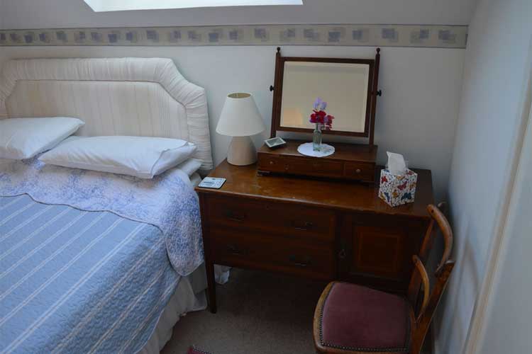 Pen Y Banc Bed And Breakfast - Image 2 - UK Tourism Online