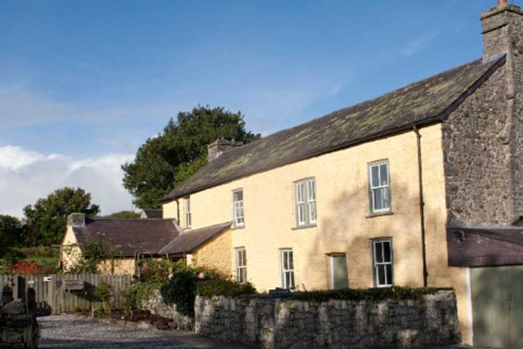 Plas Farmhouse Bed and Breakfast - Image 1 - UK Tourism Online