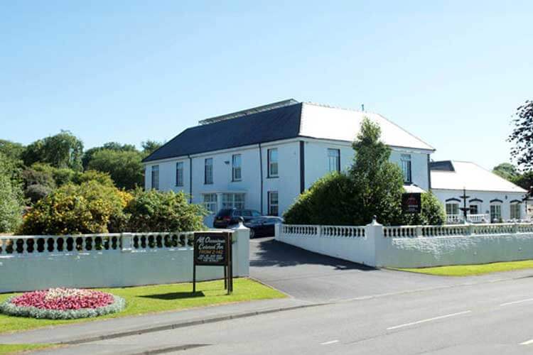 Plas Hyfryd Hotel - Image 1 - UK Tourism Online