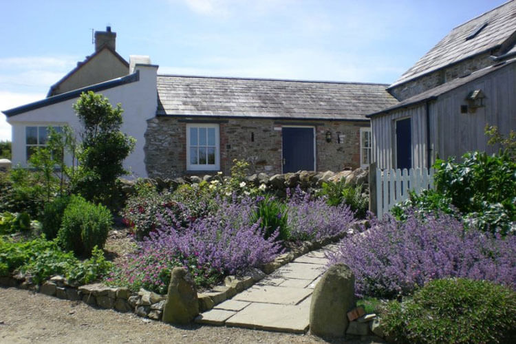 Porthiddy Farm Holiday Cottages - Image 1 - UK Tourism Online