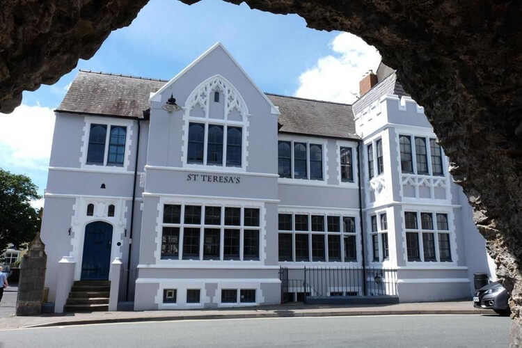 St. Teresa's Hotel Tenby - Image 1 - UK Tourism Online